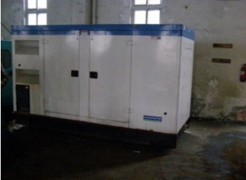新密康明斯150kw大型柴油二手发电机组